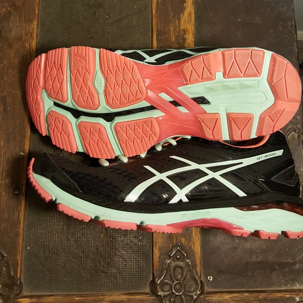 Asics running shoes size 8.5
